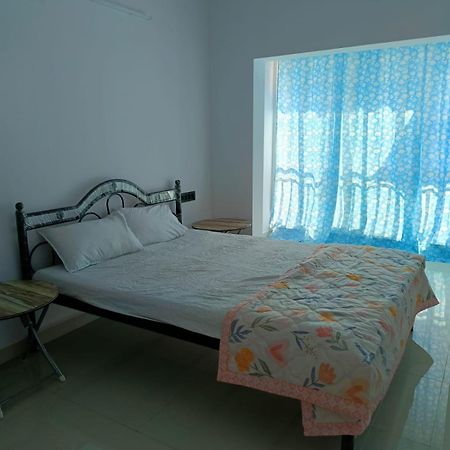 Zanita Heights Seaview Apartment Bogmalo Bagian luar foto