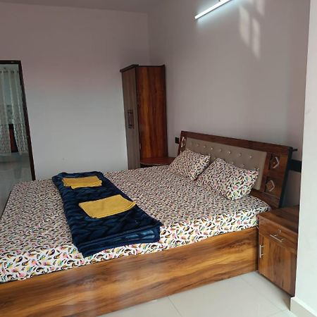 Zanita Heights Seaview Apartment Bogmalo Bagian luar foto